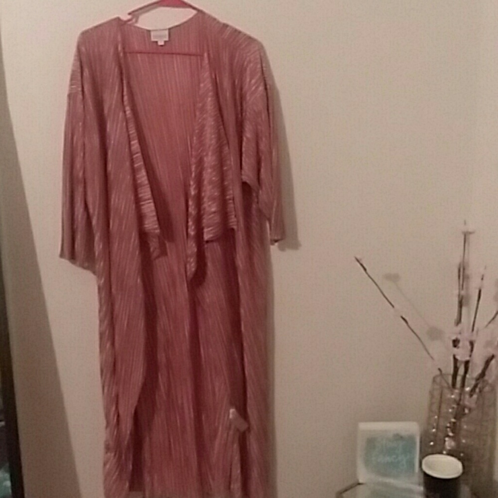 LuLaRoe Sarah.